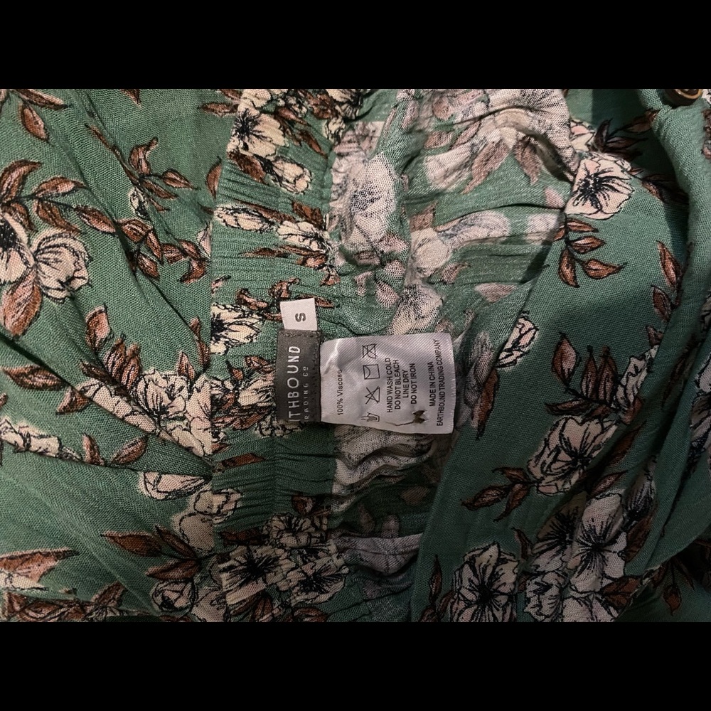 Earthbound floral maxi skirt. Size small